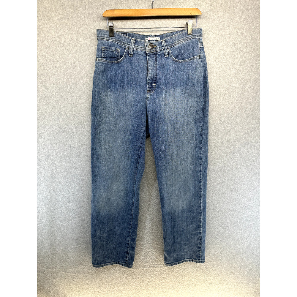 Lee Classic Fit Straight Leg Womens Blue Jeans Size 8 Petite with Pockets